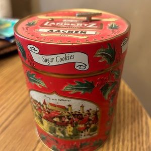 Lambertz Music box cookie tin - 2005 - sugar cookies - plays Jingle Bells